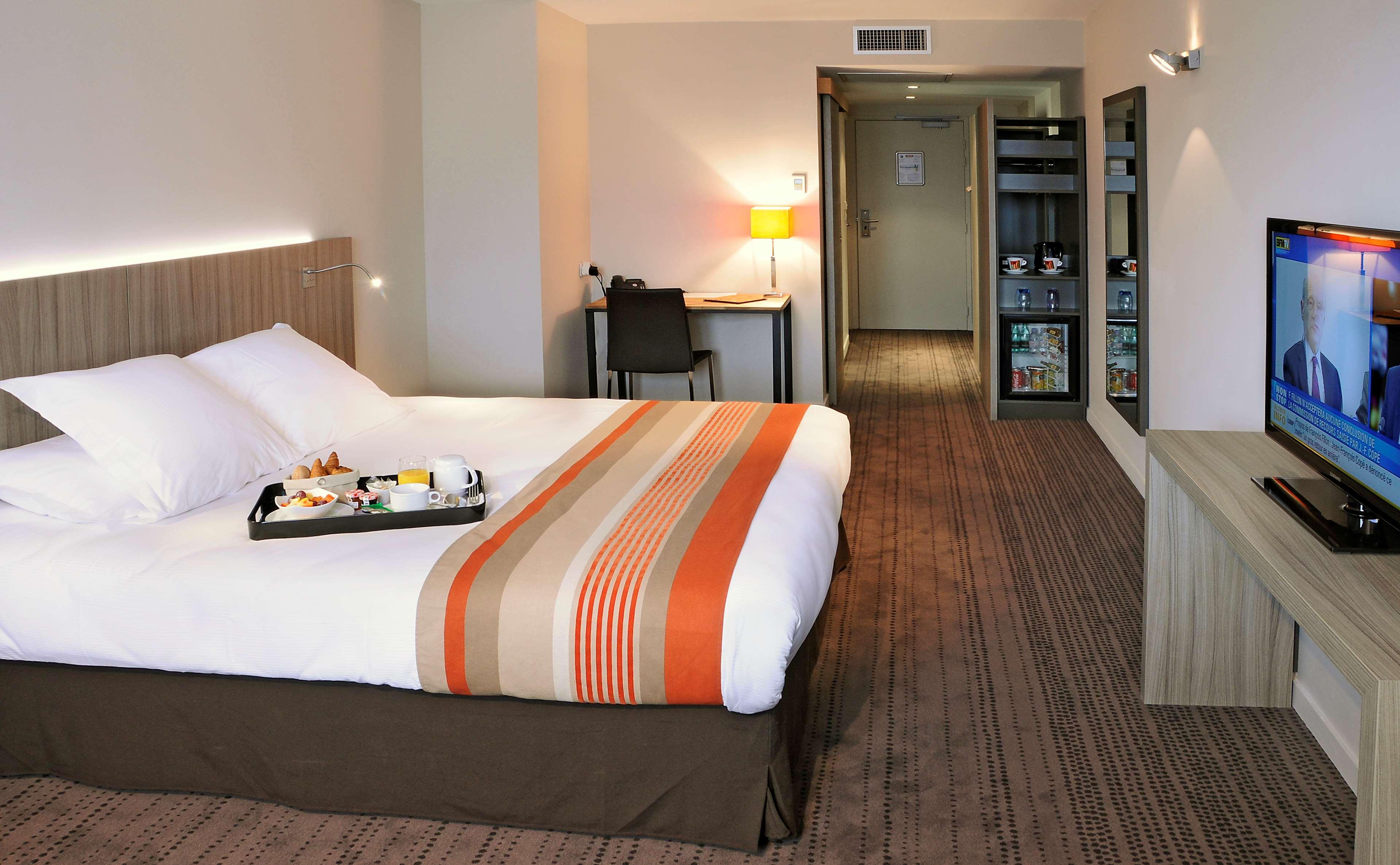 Best Western Plus Hotel & Spa De Chassieu Exteriör bild